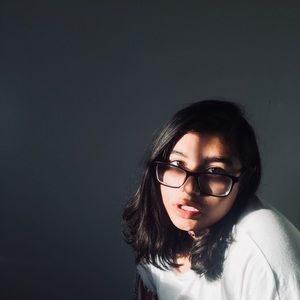 Meet your Posher, Starring